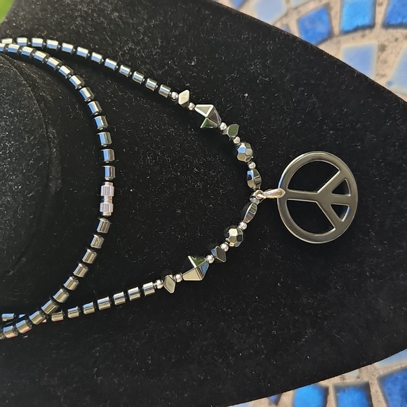 Vintage Hematite Peace Necklace - Picture 3 of 4